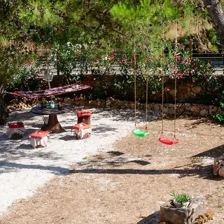 Fterini Sterna & Alletri Apartmán