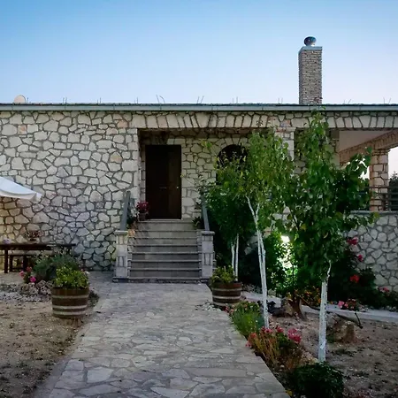 Apartmán Fterini Sterna & Alletri