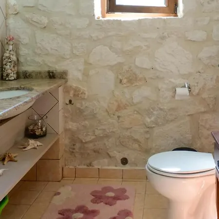 Fterini Sterna & Alletri Agios Leon