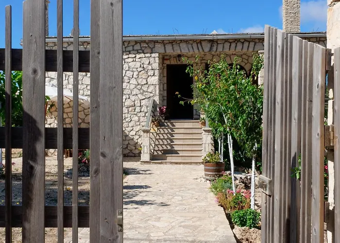 Apartmán Fterini Sterna & Alletri *