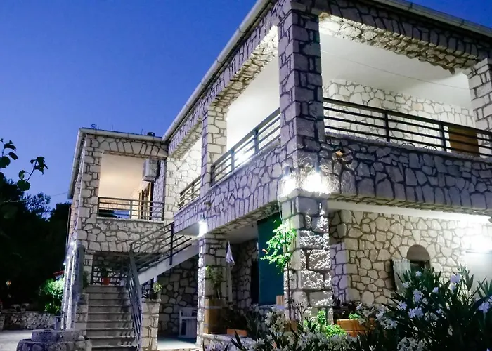 Fterini Sterna & Alletri Apartmán Agios Leon