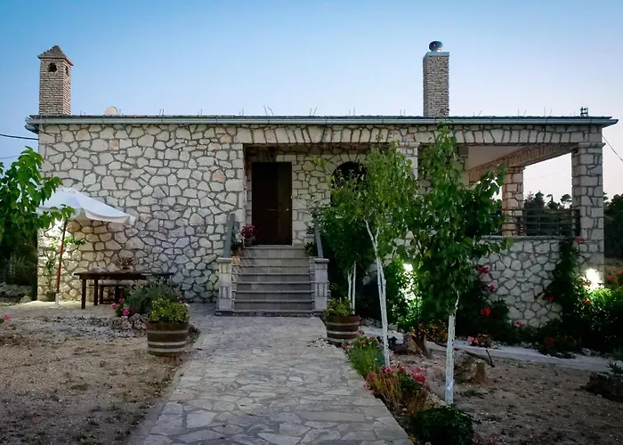 Apartmán Fterini Sterna & Alletri