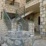 Fterini Sterna & Alletri Appartement
