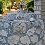 Fterini Sterna & Alletri * Agios Leon