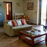 Fterini Sterna & Alletri Appartement