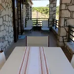 Fterini Sterna & Alletri *