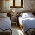 Fterini Sterna & Alletri * Agios Leon