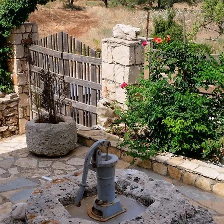 Fterini Sterna & Alletri דירה *
