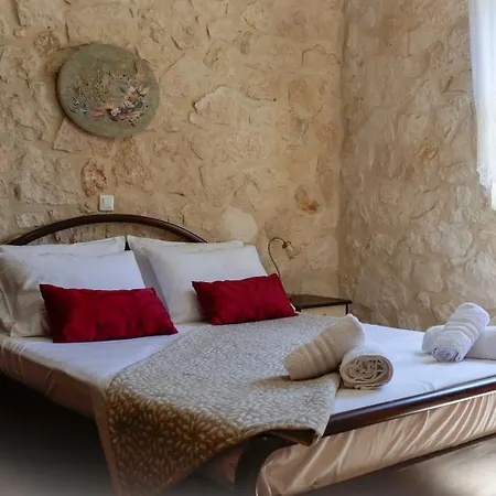 Fterini Sterna & Alletri * Agios Leon