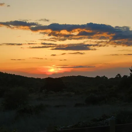 Апартаменты Fterini Sterna & Alletri *