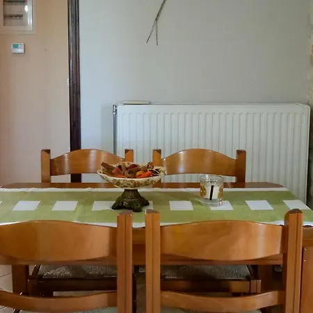 Fterini Sterna & Alletri Апартаменты Agios Leon