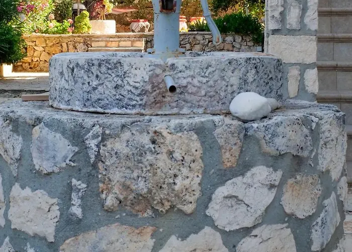 Fterini Sterna & Alletri * Agios Leon